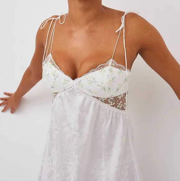 FOR LOVE & LEMONS White Baby's Breath Dress